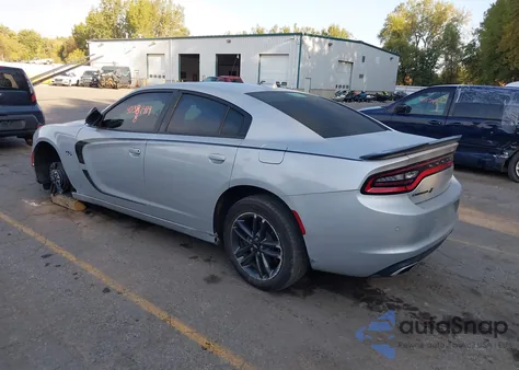2019 Dodge Charger Sxt Awd z USA, uszkodzony, nr VIN 2C3CDXJG1KH619649